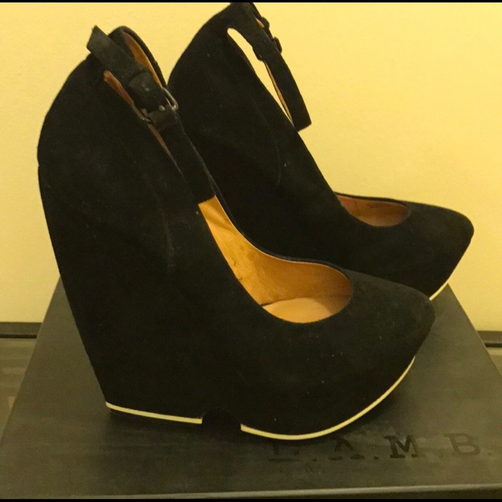 L.A.M.B. Havana Wedge Platform RARE